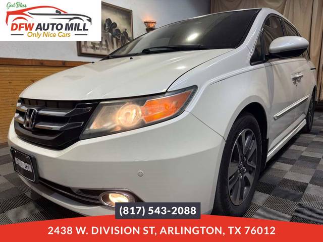 2015 Honda Odyssey Touring FWD photo