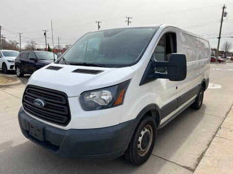 2016 Ford Transit Van  RWD photo