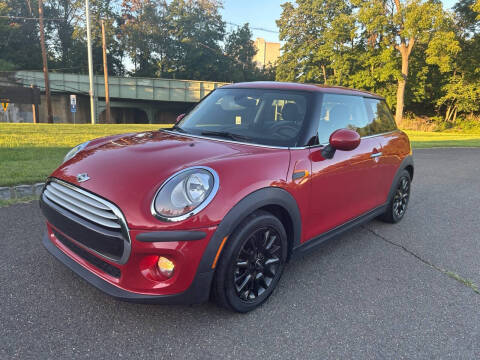 2015 MINI Hardtop 2 Door  FWD photo