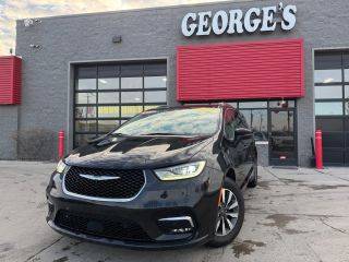 2021 Chrysler Pacifica Minivan Hybrid Touring L FWD photo