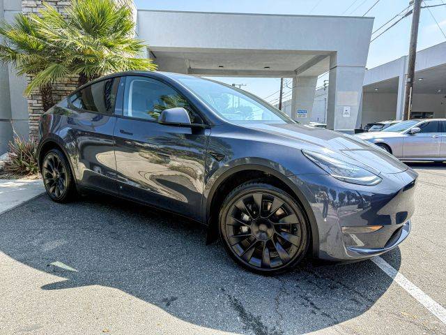 2023 Tesla Model Y Long Range AWD photo