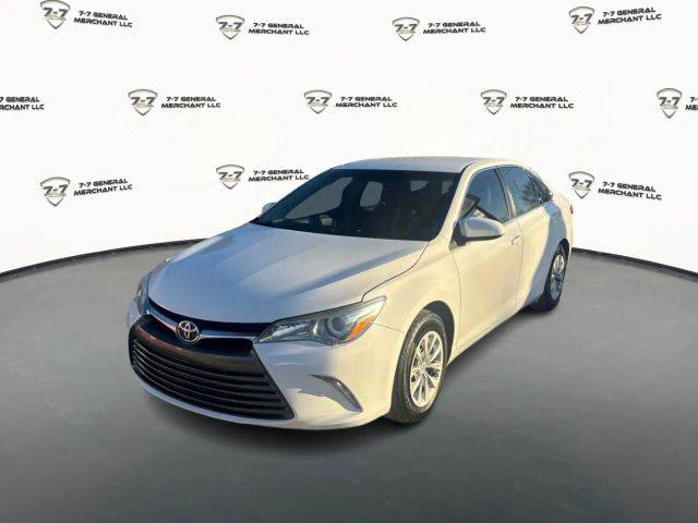 2015 Toyota Camry LE FWD photo
