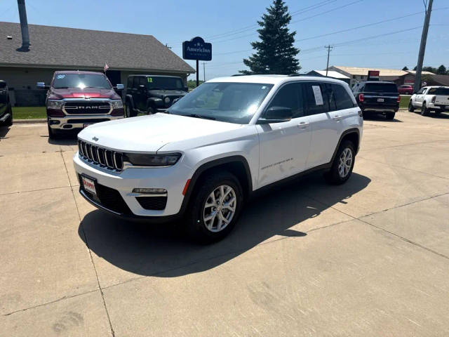 2023 Jeep Grand Cherokee Limited 4WD photo