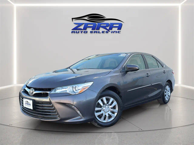 2015 Toyota Camry LE FWD photo