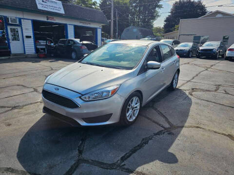 2015 Ford Focus SE FWD photo