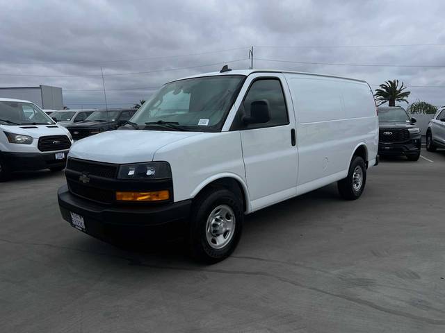 2018 Chevrolet Express Cargo  RWD photo