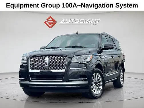 2023 Lincoln Navigator Standard 4WD photo