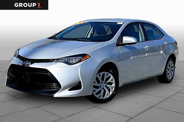 2017 Toyota Corolla LE FWD photo