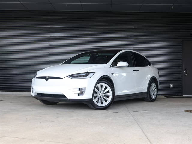 2017 Tesla Model X 75D AWD photo
