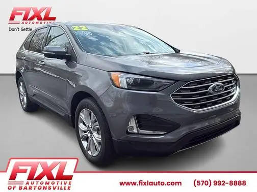 2022 Ford Edge Titanium AWD photo
