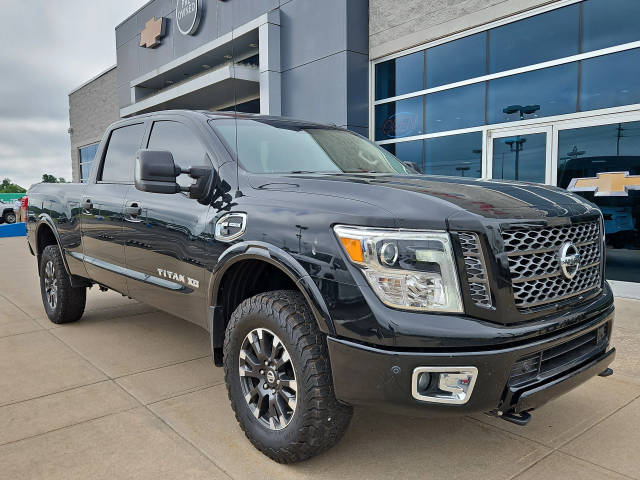 2019 Nissan Titan XD PRO-4X 4WD photo