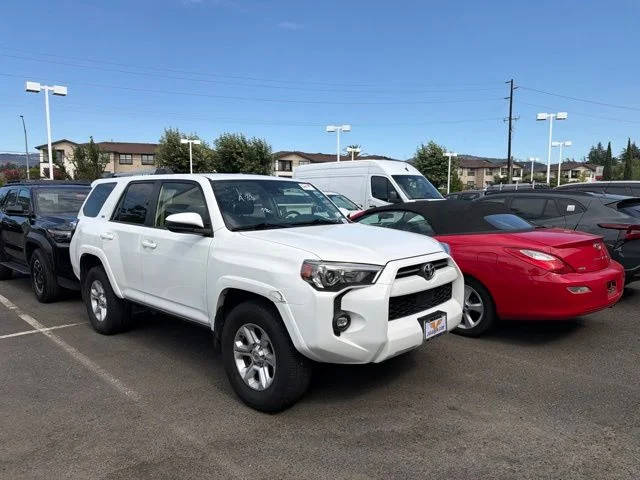 2023 Toyota 4Runner SR5 RWD photo