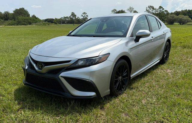 2022 Toyota Camry SE FWD photo