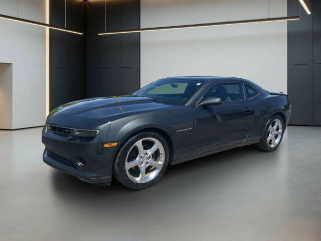 2015 Chevrolet Camaro LT RWD photo