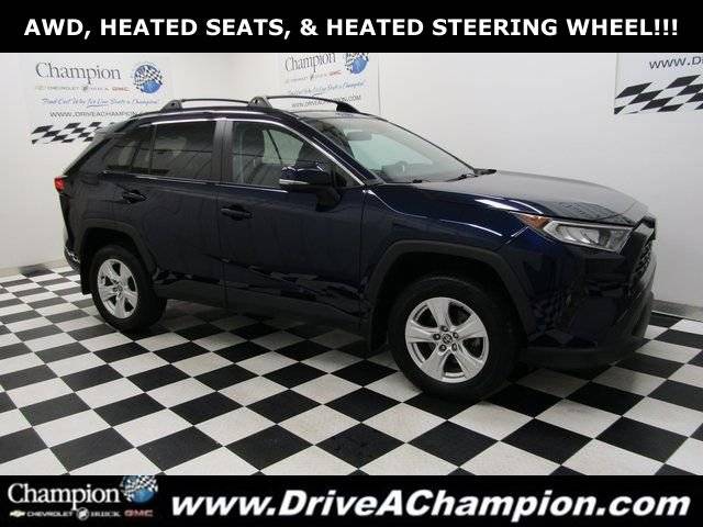 2021 Toyota RAV4 XLE AWD photo