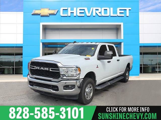 2023 Ram 3500 Tradesman 4WD photo