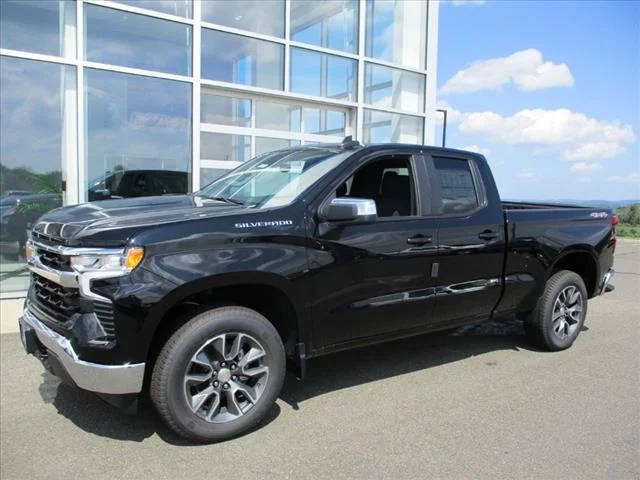 2022 Chevrolet Silverado 1500 LT 4WD photo