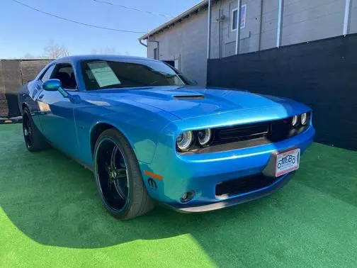 2015 Dodge Challenger R/T RWD photo