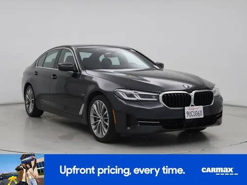 2022 BMW 5 Series 530e RWD photo