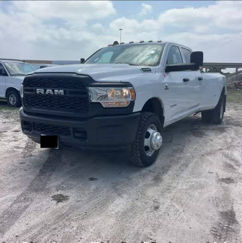 2022 Ram 3500 Tradesman 4WD photo