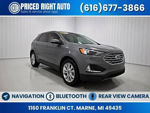 2022 Ford Edge Titanium AWD photo