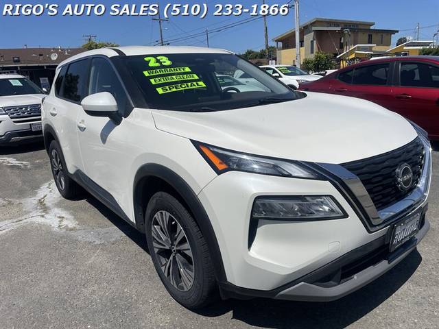 2023 Nissan Rogue SV FWD photo