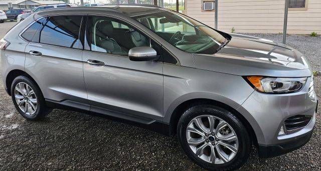 2020 Ford Edge Titanium FWD photo