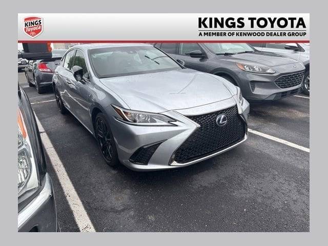 2022 Lexus ES ES 300h F SPORT FWD photo