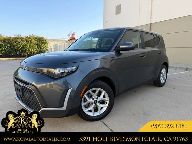 2023 Kia Soul LX FWD photo