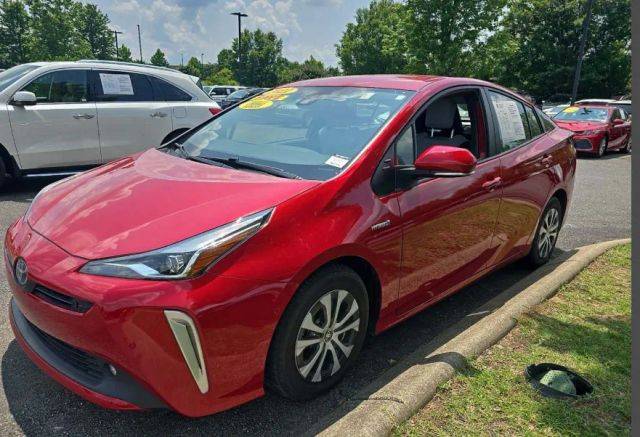 2018 Toyota Prius Three FWD photo