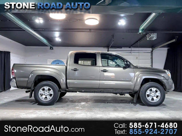 2015 Toyota Tacoma  4WD photo