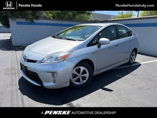 2015 Toyota Prius Four FWD photo