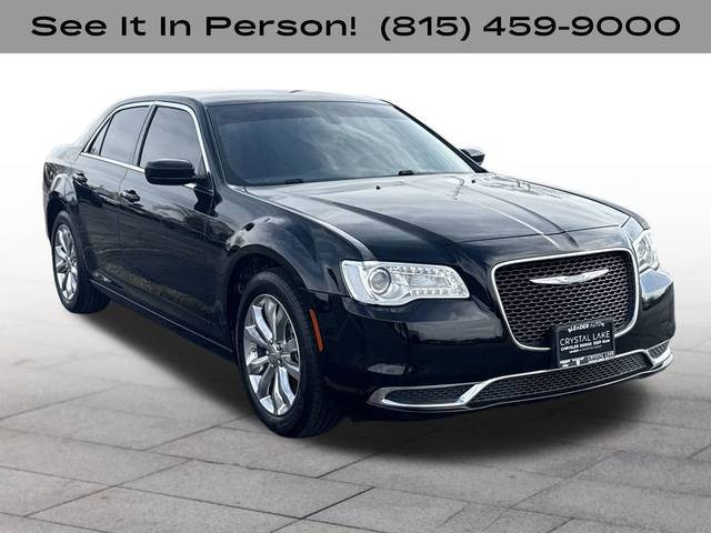 2023 Chrysler 300 Touring AWD photo