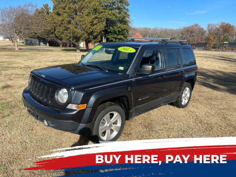 2015 Jeep Patriot Latitude 4WD photo