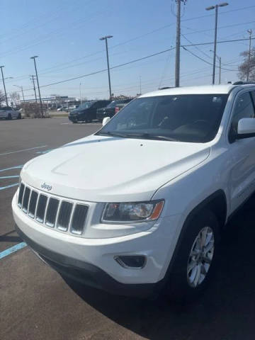 2015 Jeep Grand Cherokee Laredo 4WD photo