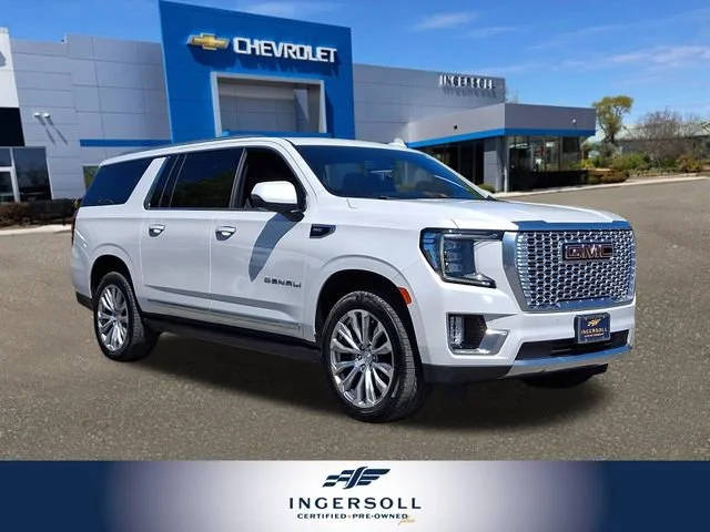 2022 GMC Yukon XL Denali 4WD photo