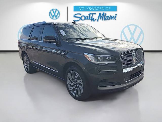 2023 Lincoln Navigator Reserve 4WD photo