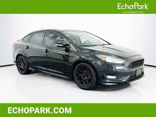 2015 Ford Focus SE FWD photo