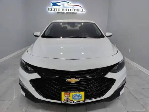 2023 Chevrolet Malibu LT FWD photo