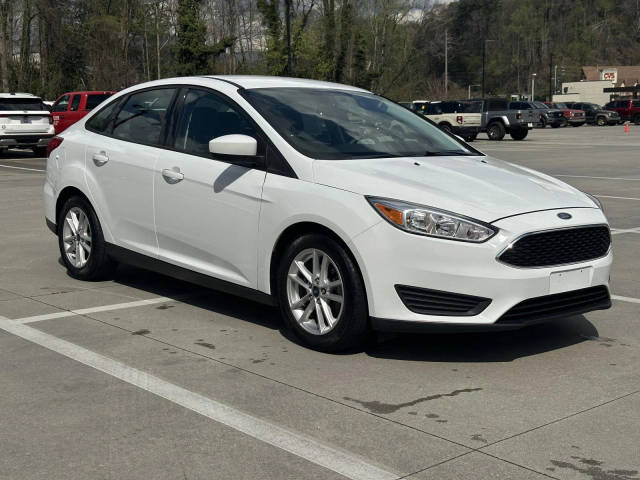 2018 Ford Focus SE FWD photo