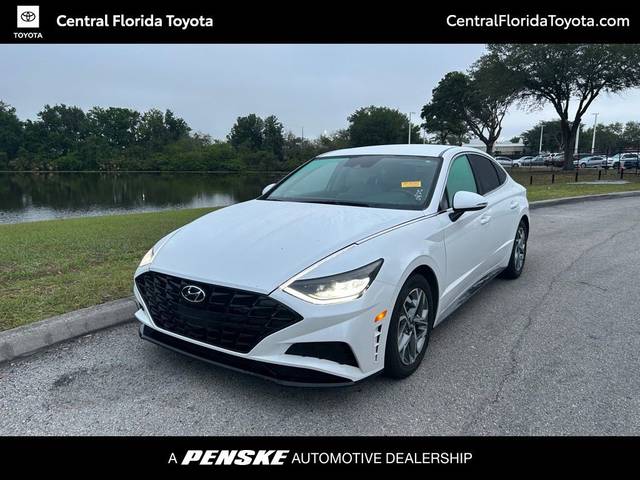 2022 Hyundai Sonata SEL FWD photo