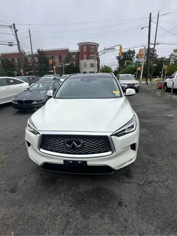 2021 Infiniti QX50 LUXE AWD photo