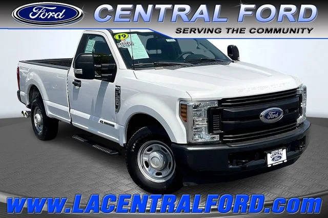 2019 Ford F-350 Super Duty XL RWD photo