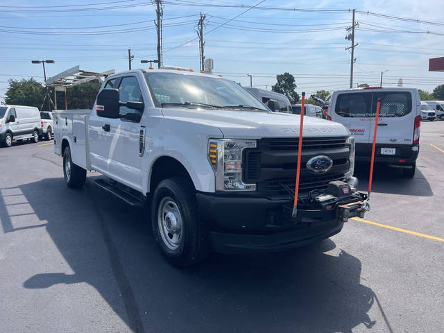 2019 Ford F-350 Super Duty XL 4WD photo