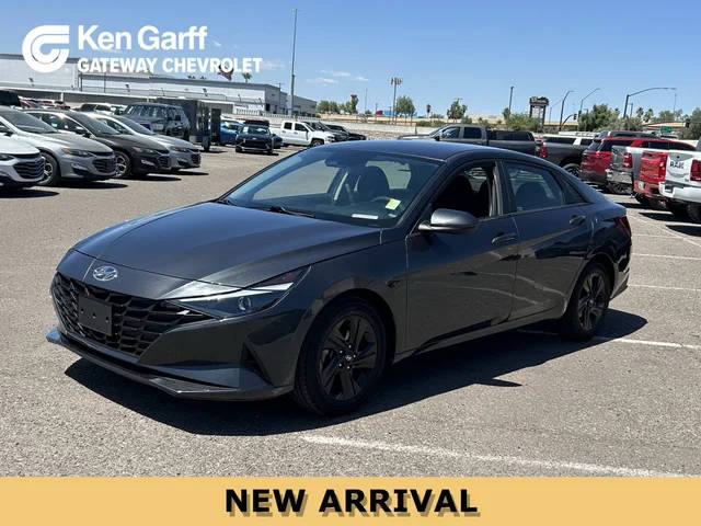 2021 Hyundai Elantra SEL FWD photo