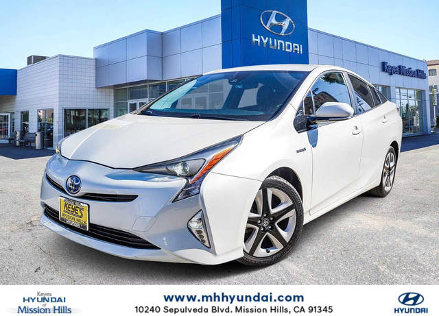 2016 Toyota Prius Four Touring FWD photo