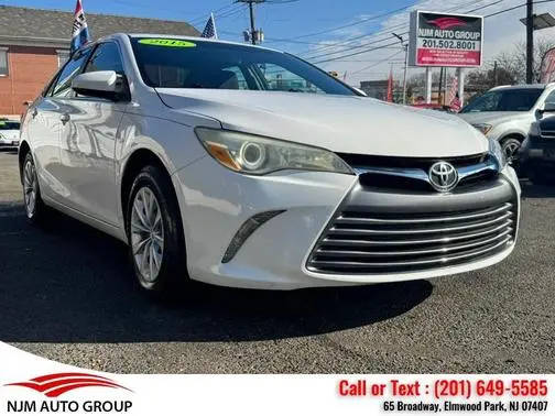 2015 Toyota Camry LE FWD photo