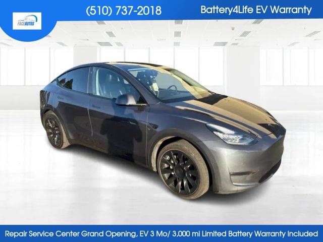 2022 Tesla Model Y Long Range AWD photo