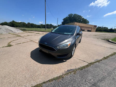 2015 Ford Focus SE FWD photo