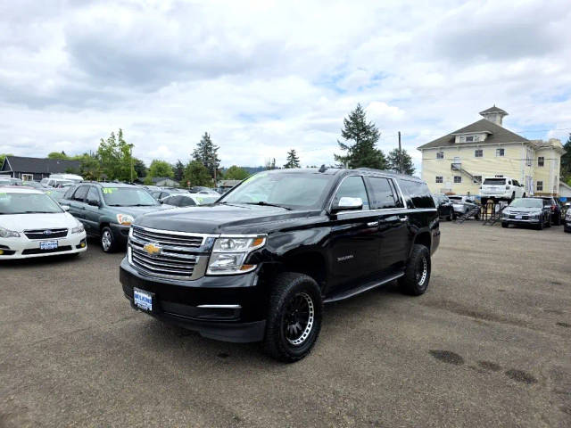 2019 Chevrolet Suburban LT 4WD photo
